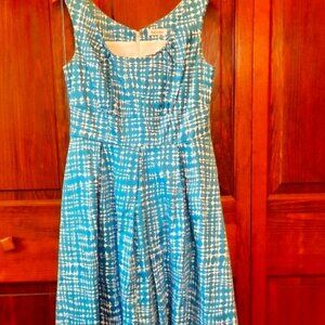 retro mod print blue & white  sleeveless fit and flare midi dress